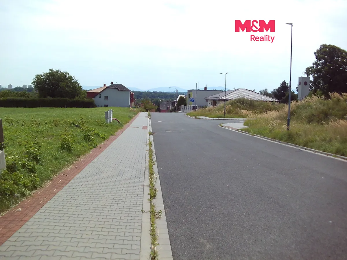 Prodej stavebního pozemku 1021 m²